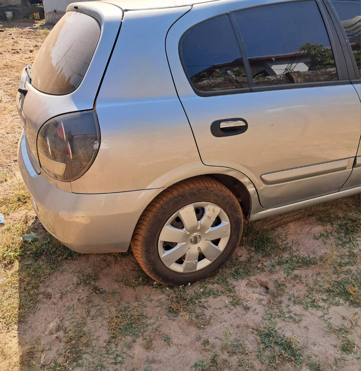 NISSAN ALMERA SORTIE PORT, Voitures, Conakry