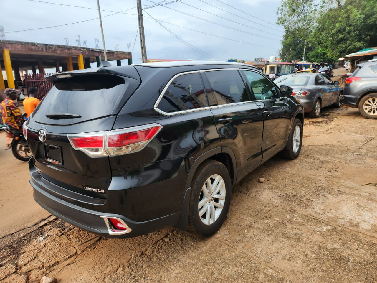 TOYOTA HIGHLANDER, Voitures, Conakry