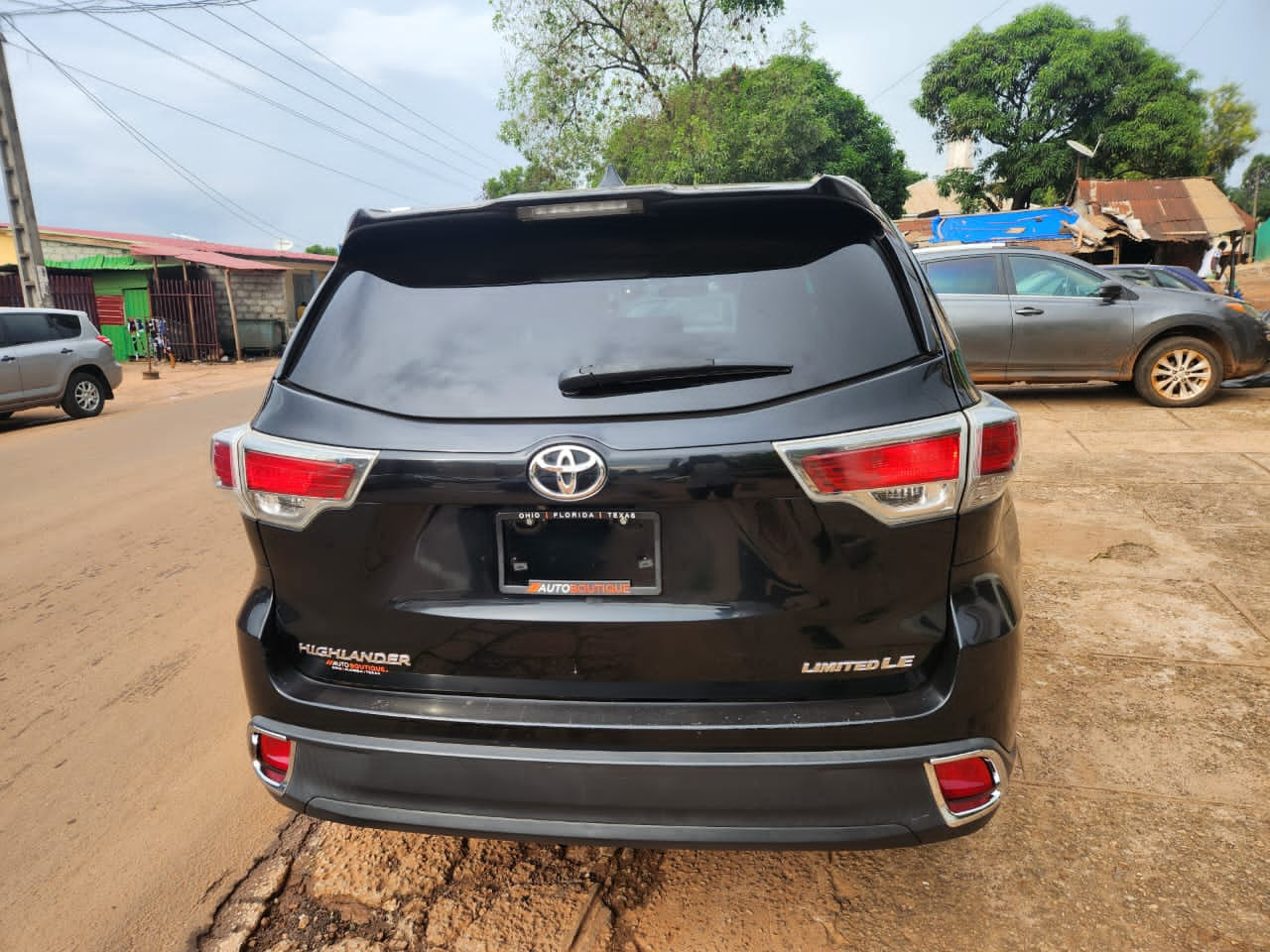 TOYOTA HIGHLANDER, Voitures, Conakry