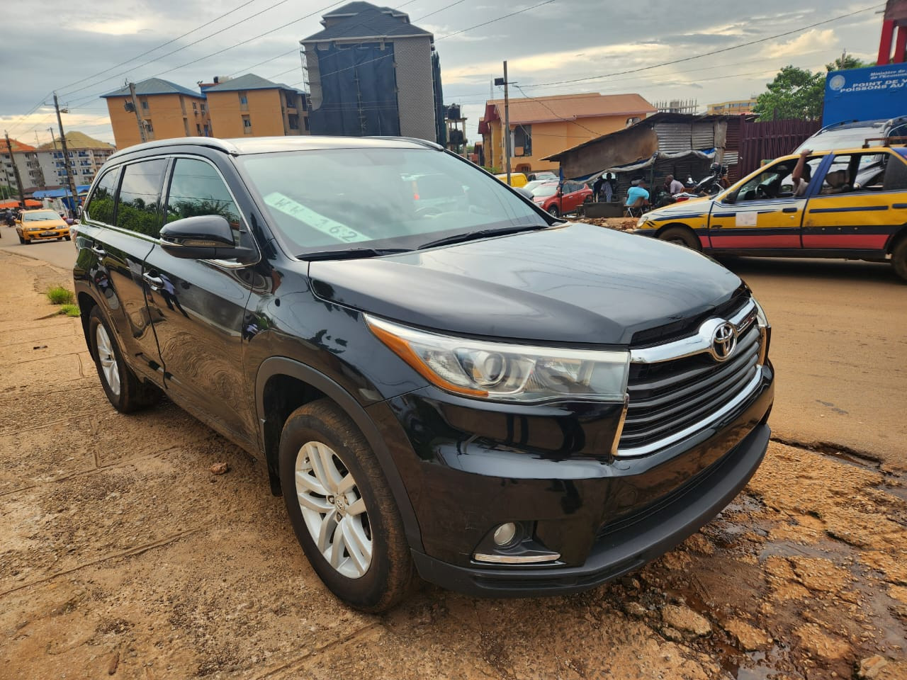 TOYOTA HIGHLANDER, Voitures, Conakry