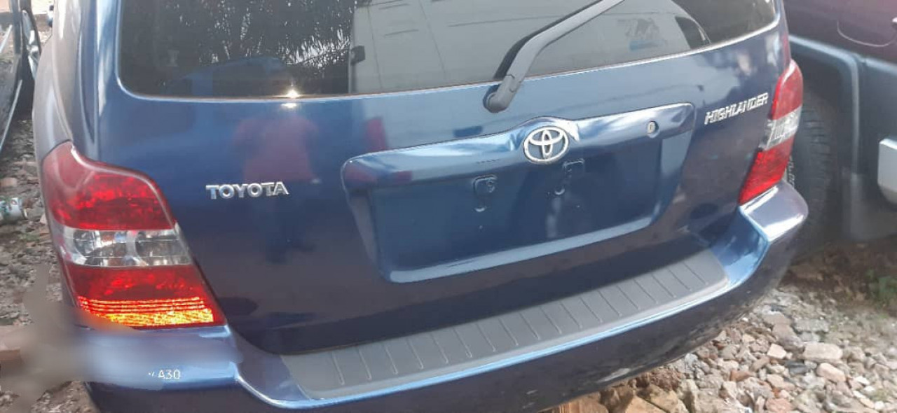 TOYOTA HIGHLANDER AUTOMATIQUE, Voitures, Conakry