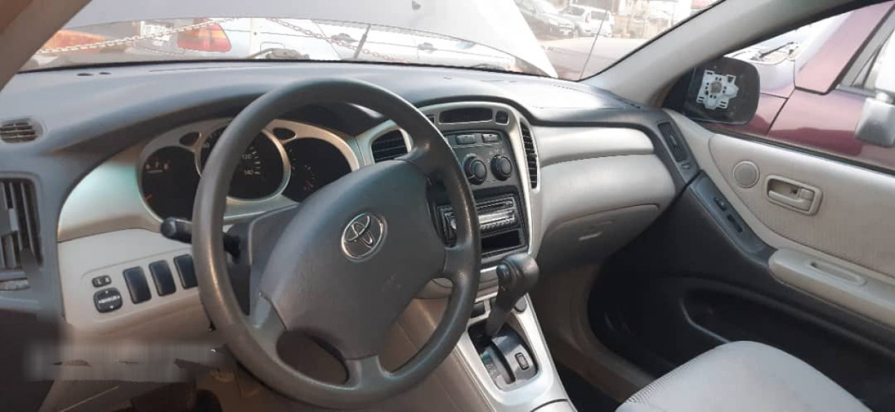 TOYOTA HIGHLANDER AUTOMATIQUE, Voitures, Conakry