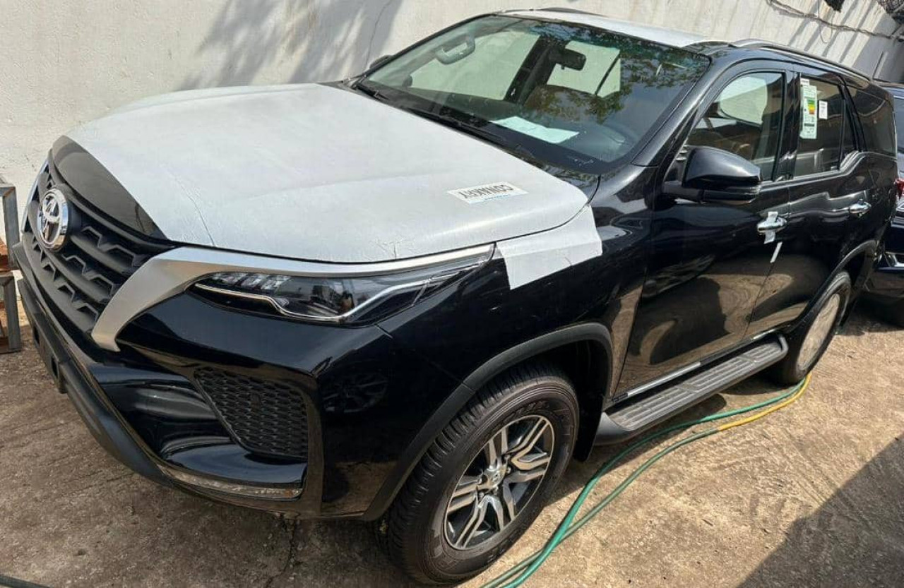 TOYOTA FORTUNER 2024, Voitures, Conakry