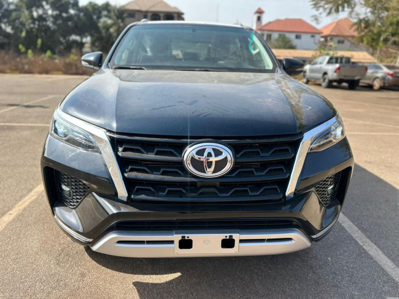 TOYOTA FORTUNER 2023, Voitures, Conakry