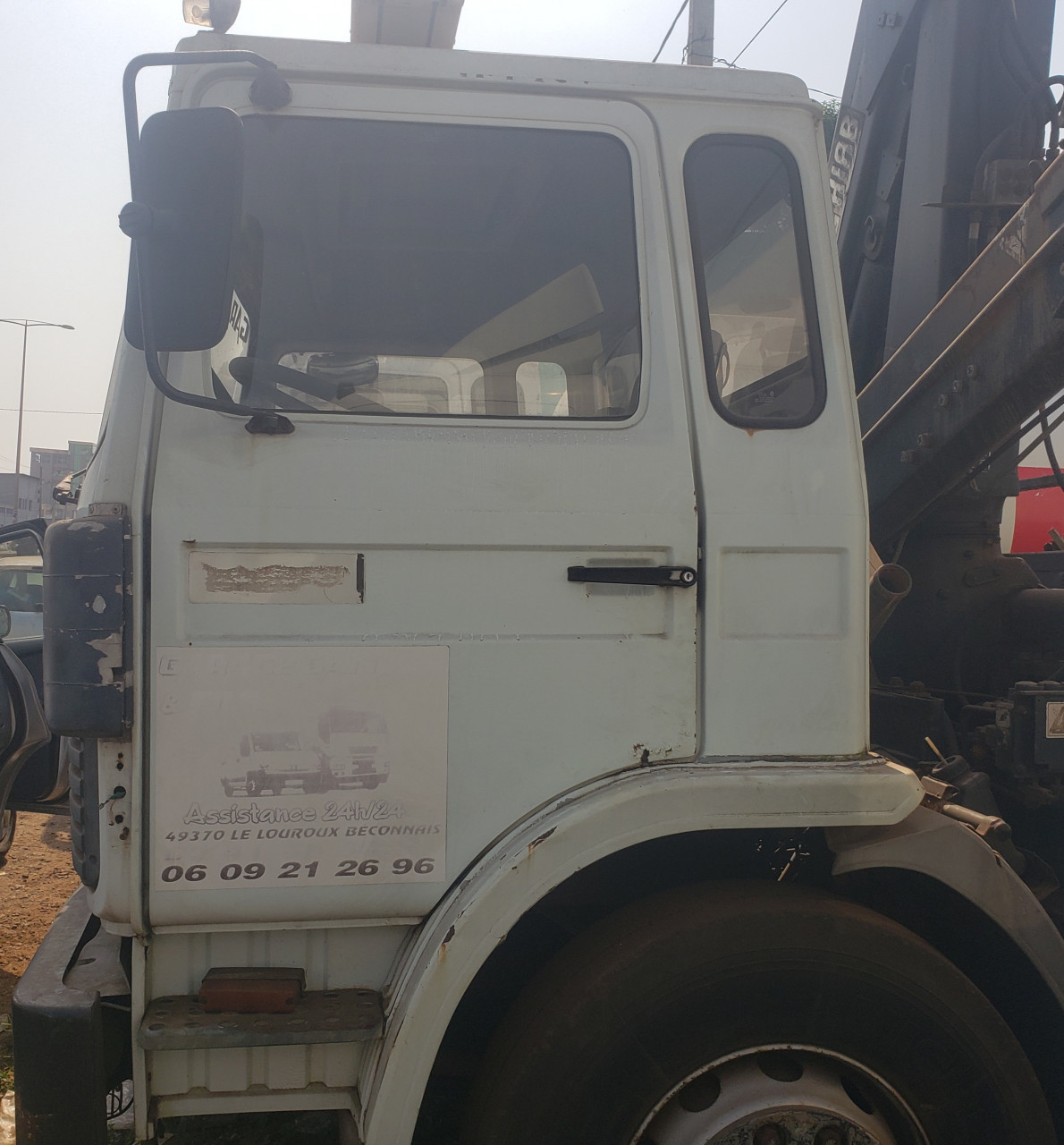 RENAULT GRUE RIDELLES, Camions - Autobus, Conakry