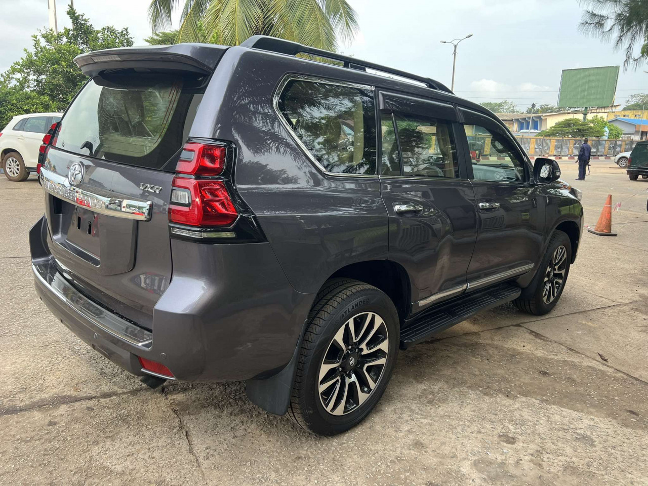 TOYOTA fortuner 2017, Voitures, Conakry