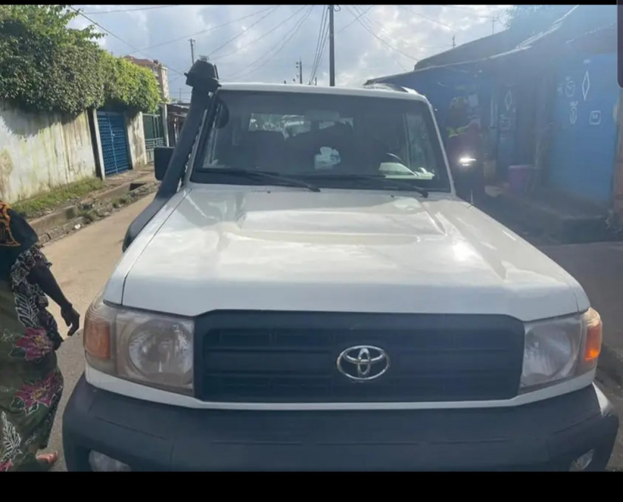 Toyota hardtop, Voitures, Conakry