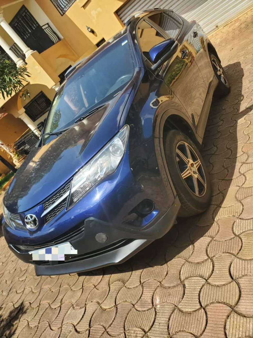 TOYOTA RAV4 AUTOMATIQUE, Voitures, Conakry