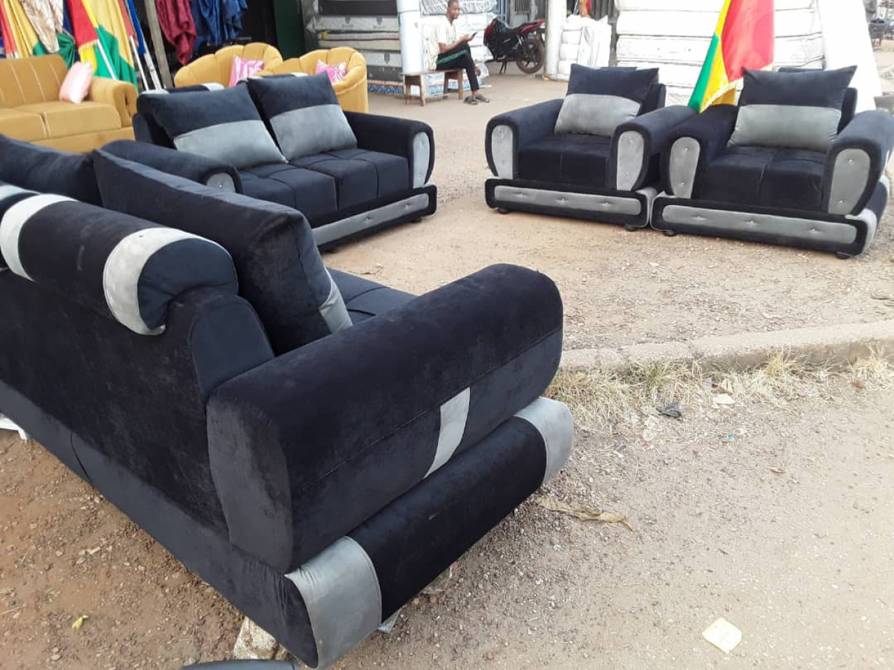 Fauteuil complet, Lits - Fauteuils, Conakry