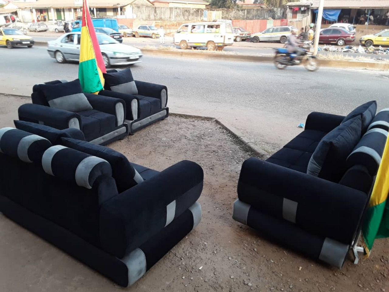 Fauteuil complet, Lits - Fauteuils, Conakry