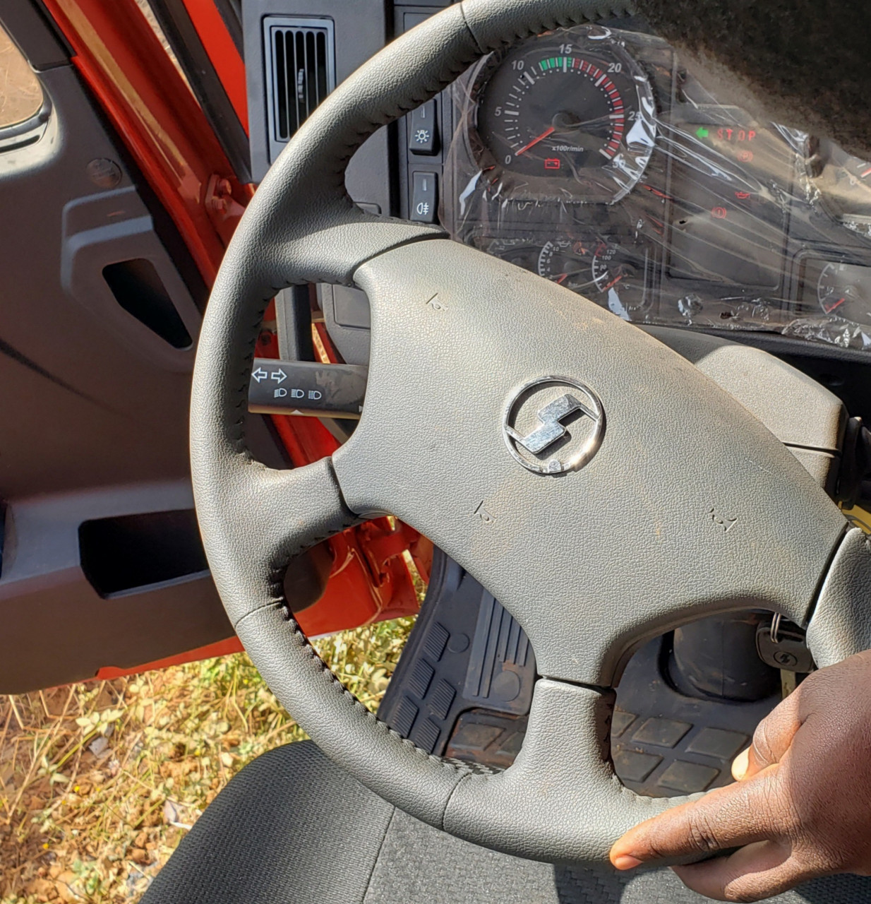 CAMION SHACMAN SORTIE D'USINE, Camions - Autobus, Conakry