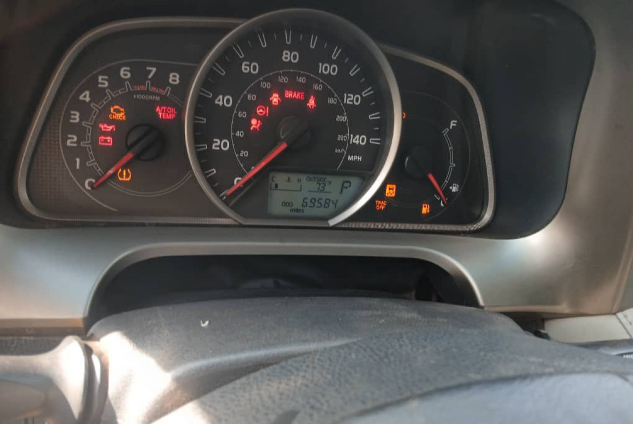 TOYOTA RAV4 AUTOMATIQUE, Voitures, Conakry