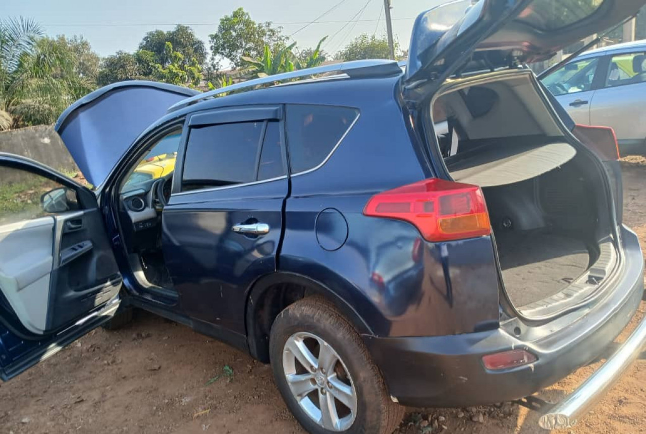 TOYOTA RAV4 AUTOMATIQUE, Voitures, Conakry