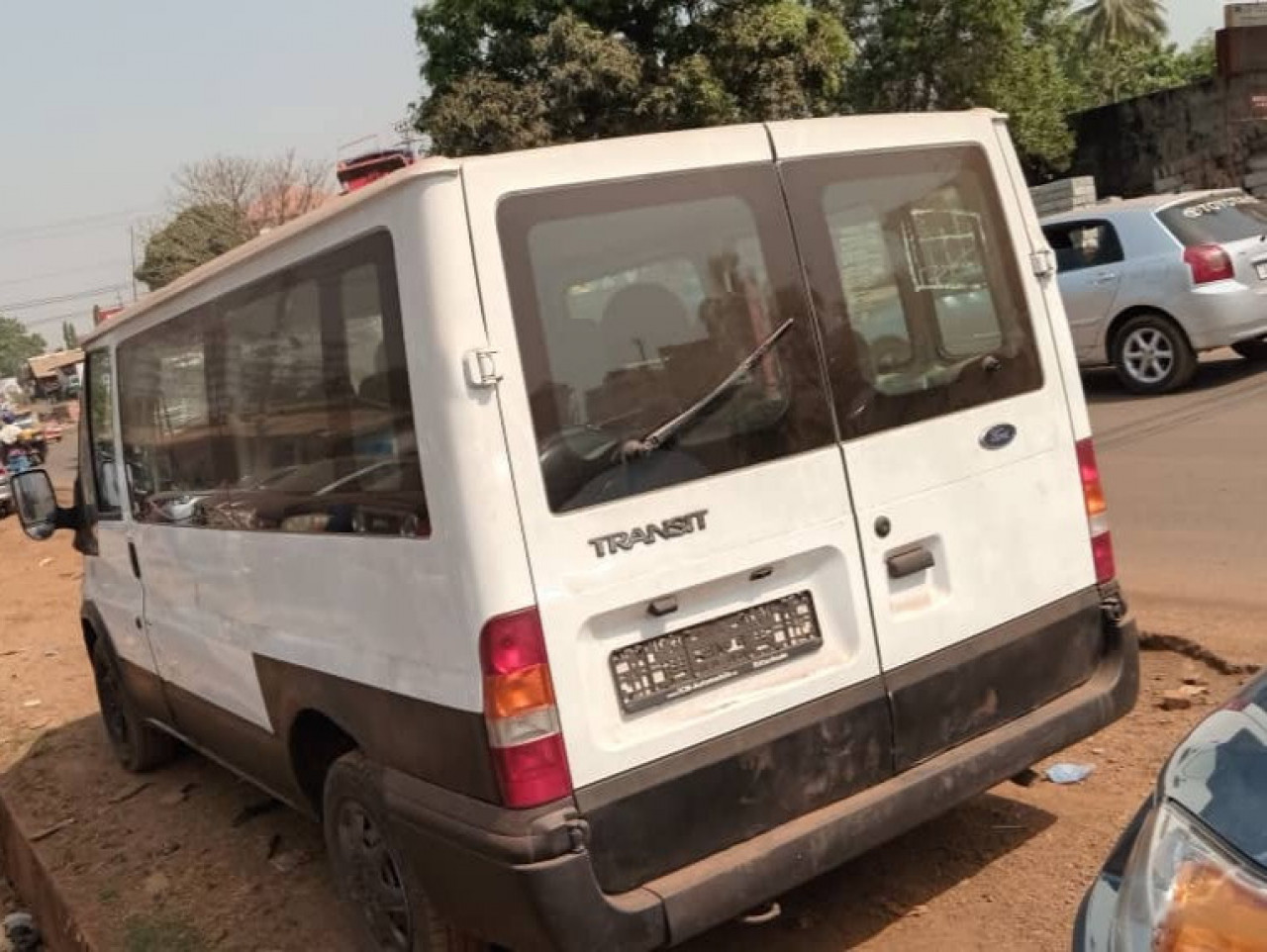 FORD TRANSIT, Voitures, Conakry