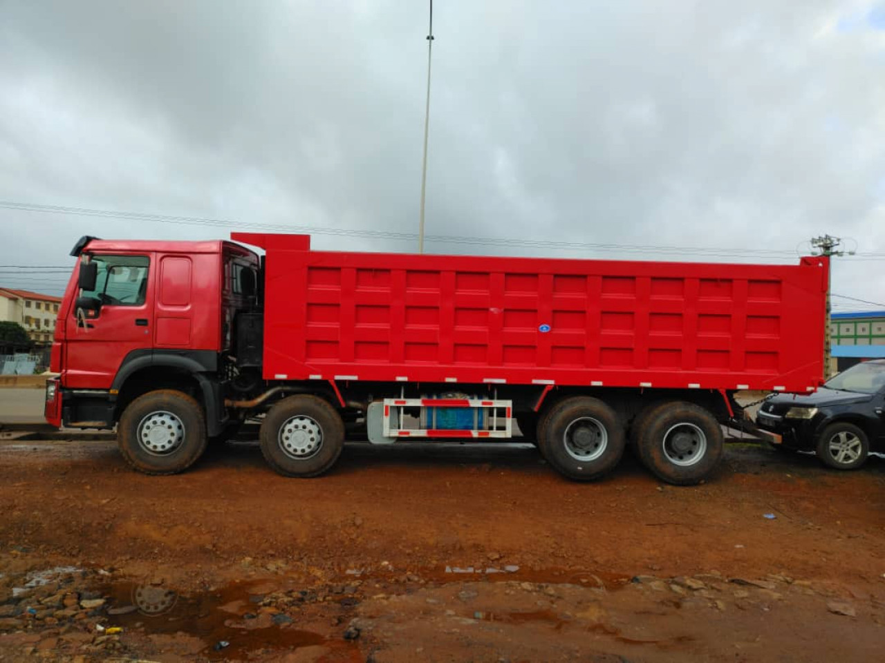 CAMION HOWO, Camions - Autobus, Conakry