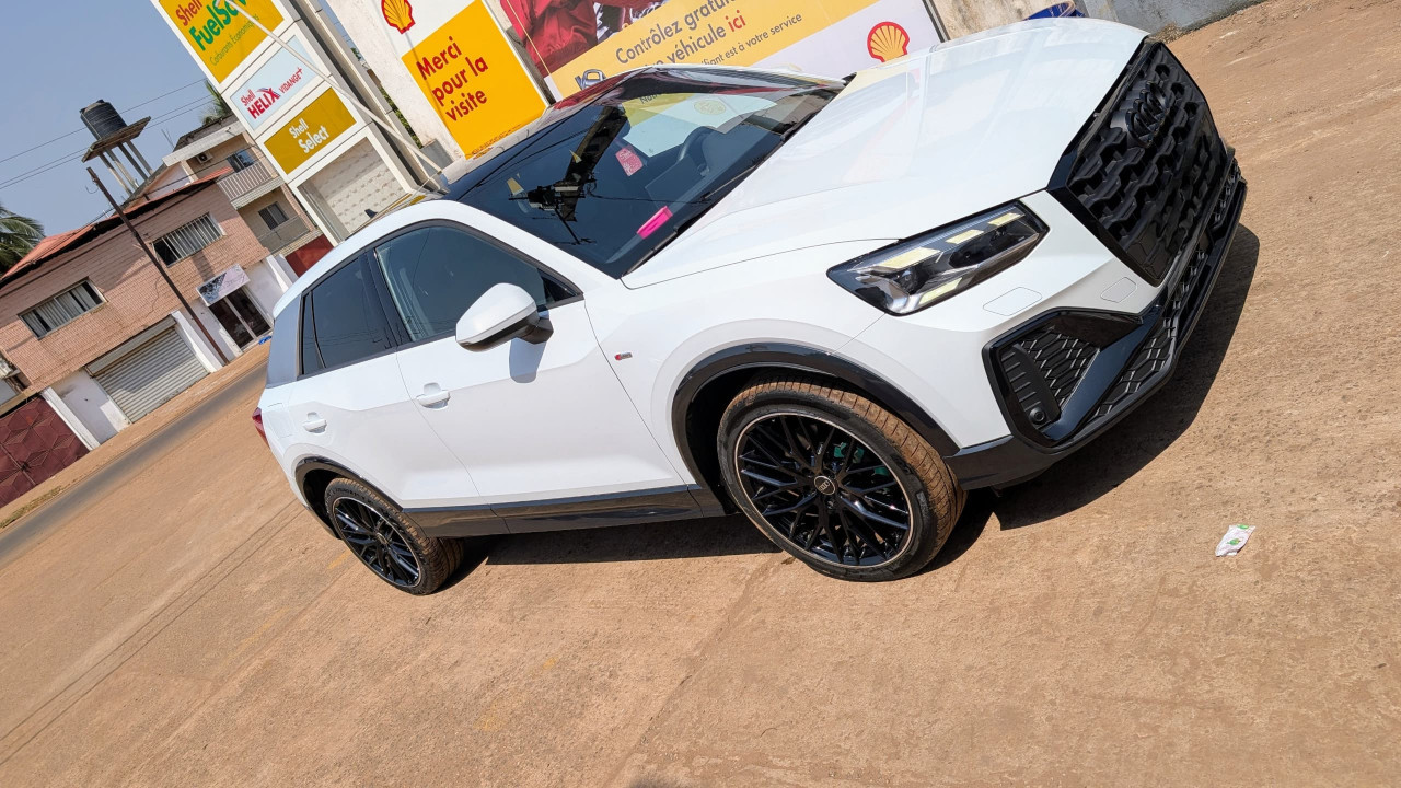 AUDI Q5 ANNÉE 2023, Voitures, Conakry