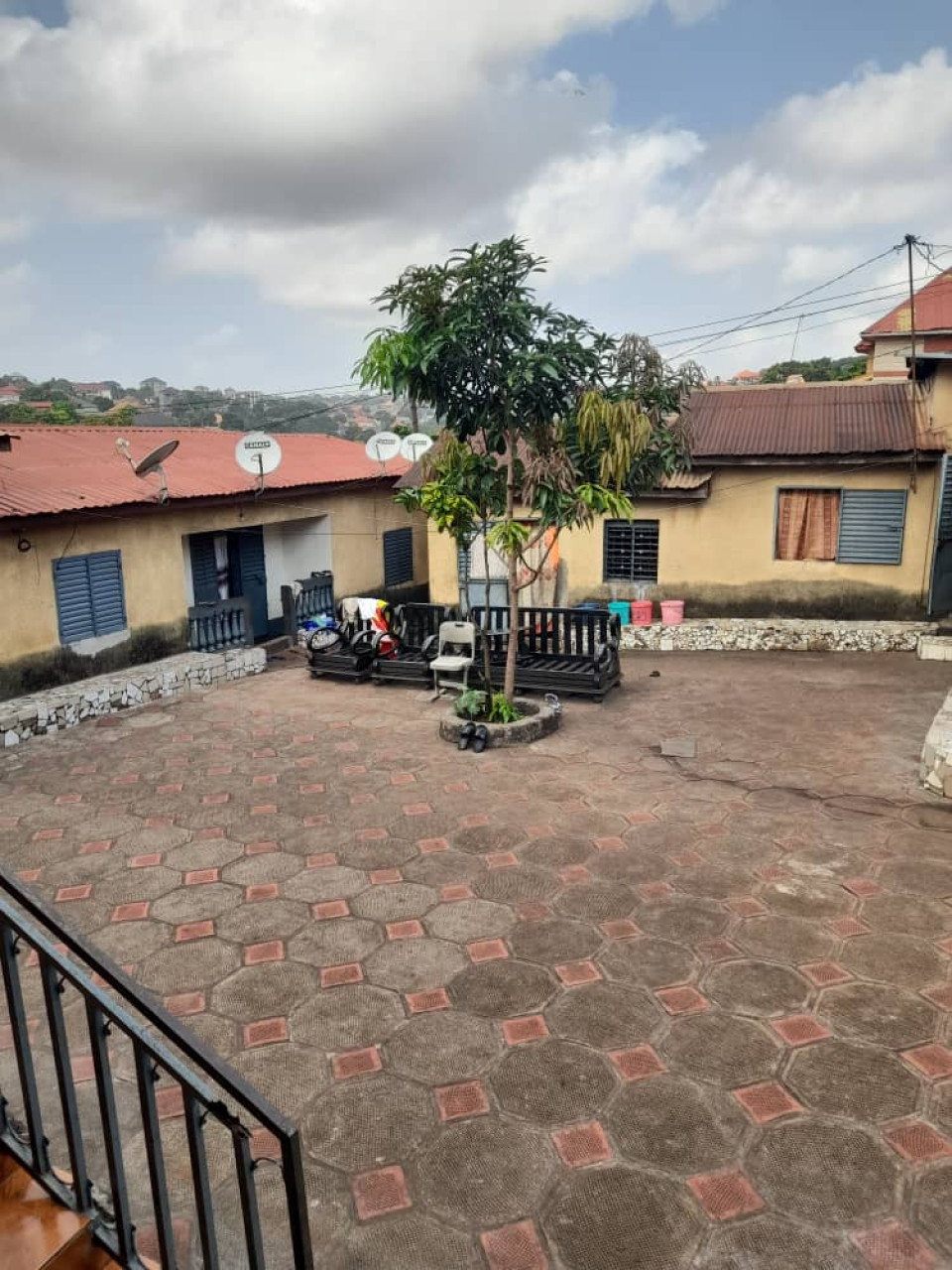 Maison à vendre à anta, Maisons, Conakry