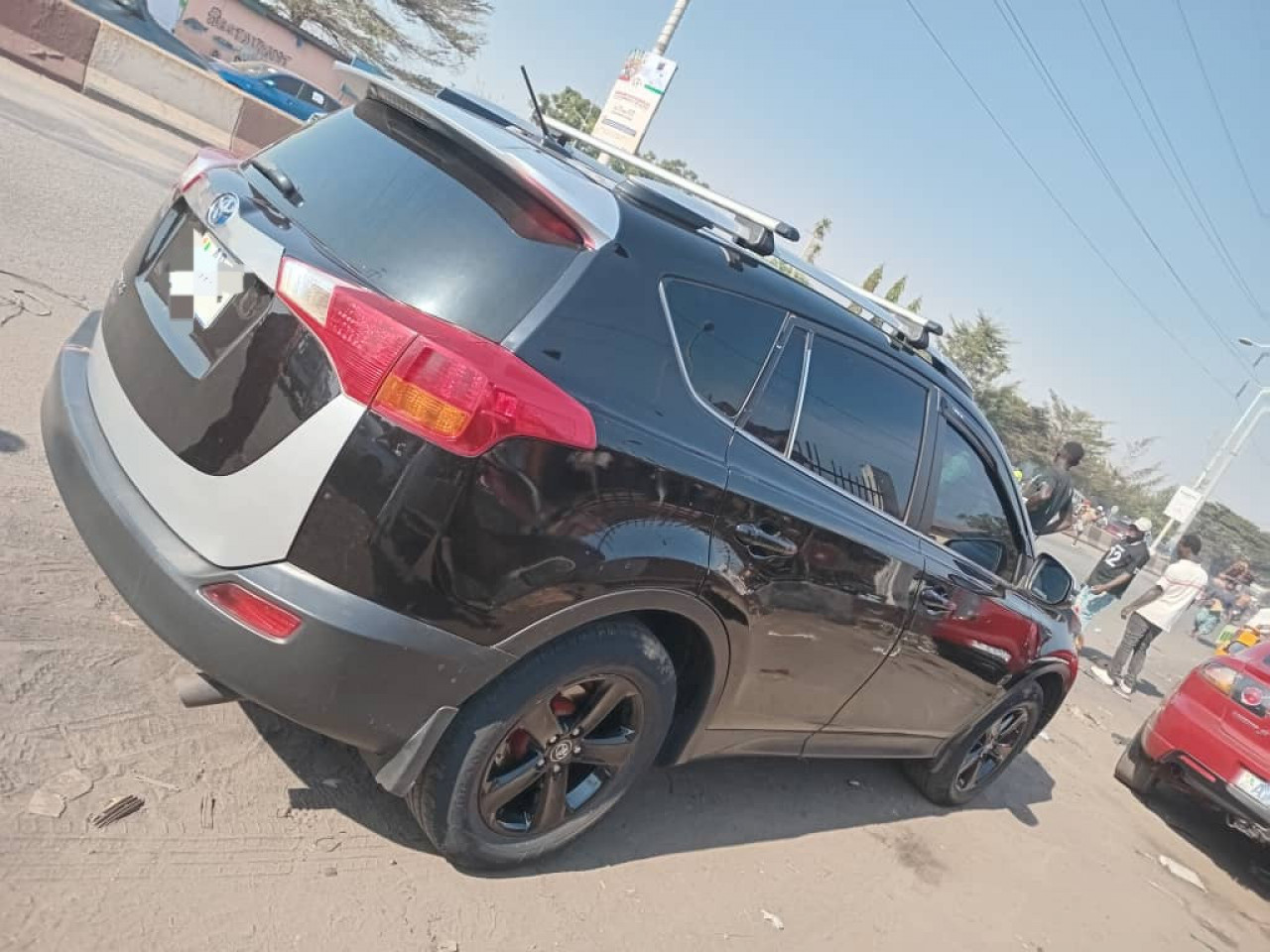 TOYOTA RAV4, Voitures, Conakry