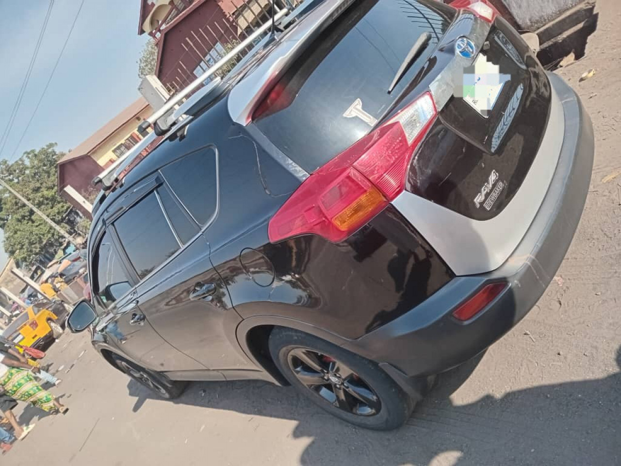 TOYOTA RAV4, Voitures, Conakry