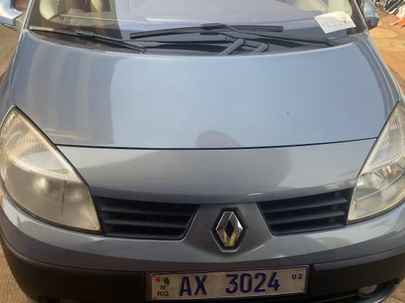 RENAULT Twingo 2, Voitures, Conakry