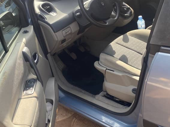 RENAULT Twingo 2, Voitures, Conakry
