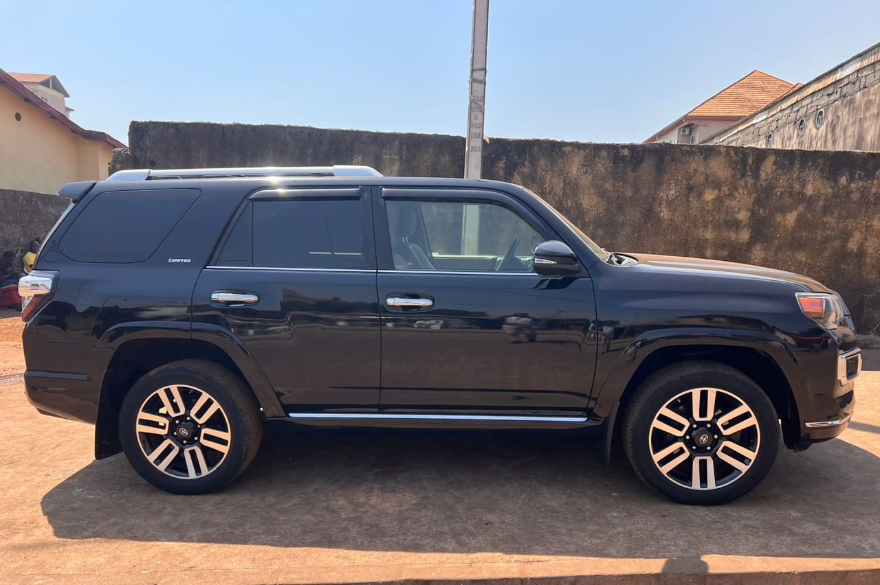 Toyota 4runner, Voitures, Conakry