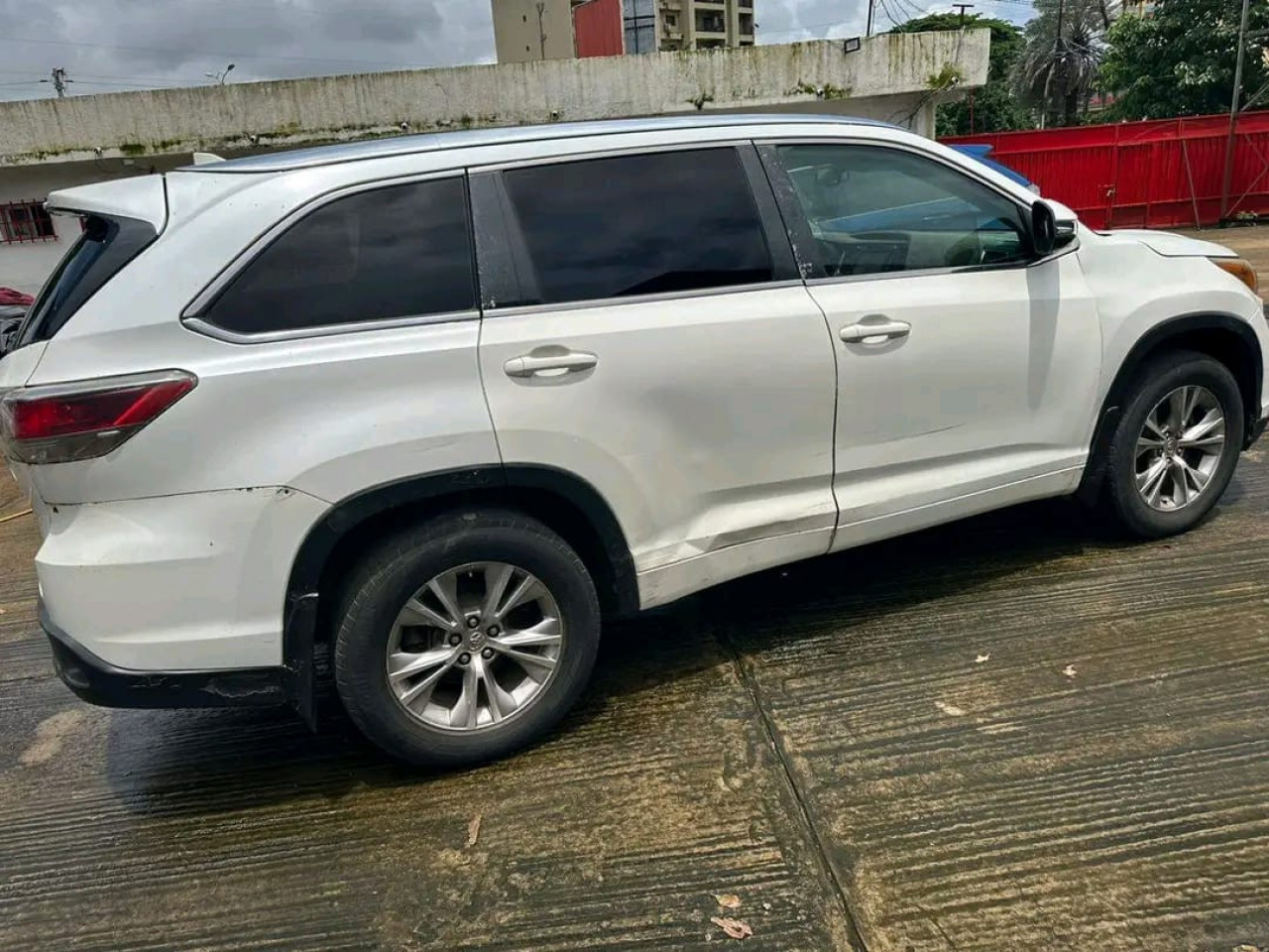 TOYOTA HIGHLANDER, Voitures, Conakry