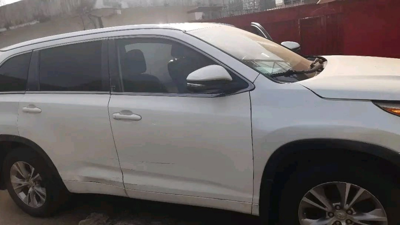 TOYOTA HIGHLANDER, Voitures, Conakry