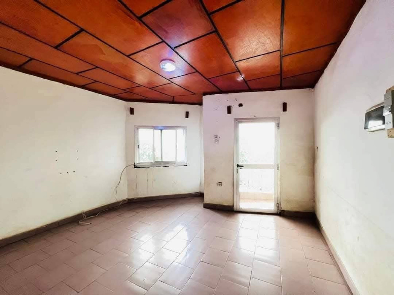 APPARTEMENT À LOUER À COLEAH, Appartements, Conakry