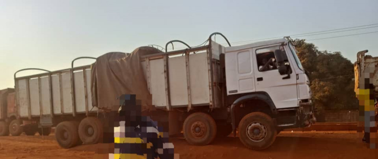 CAMION HOWO CRASSOR, Camions - Autobus, Conakry