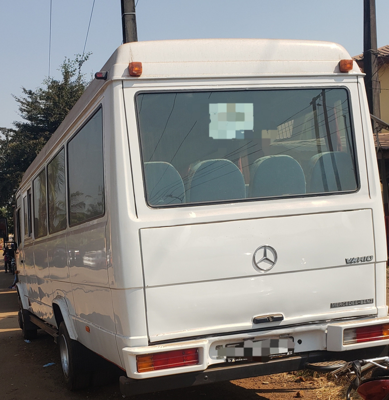 BUS MERCEDES BENZ VARIO, Camions - Autobus, Conakry