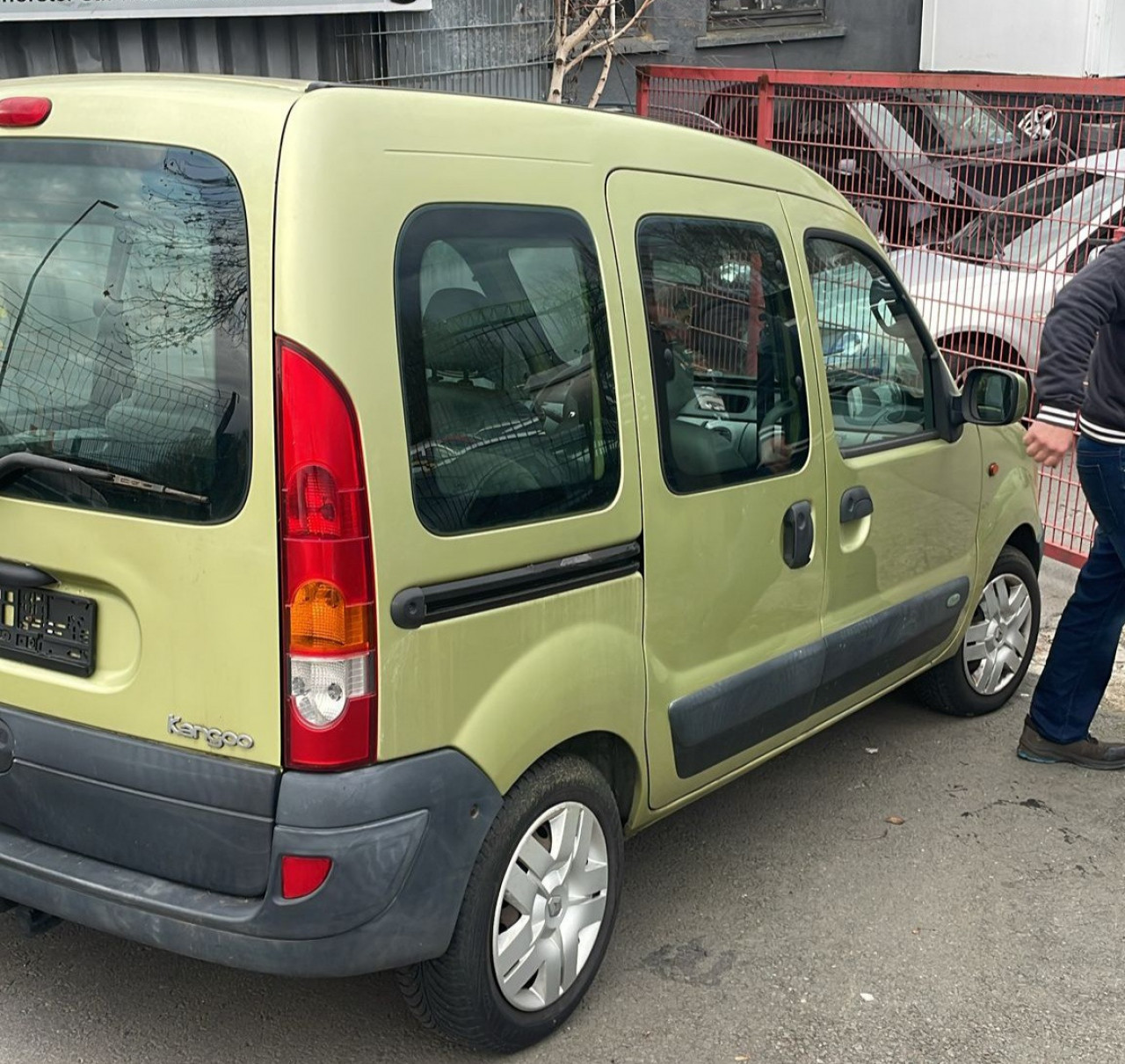 RENAULT KANGOO Essences Climatisée, Voitures, Conakry