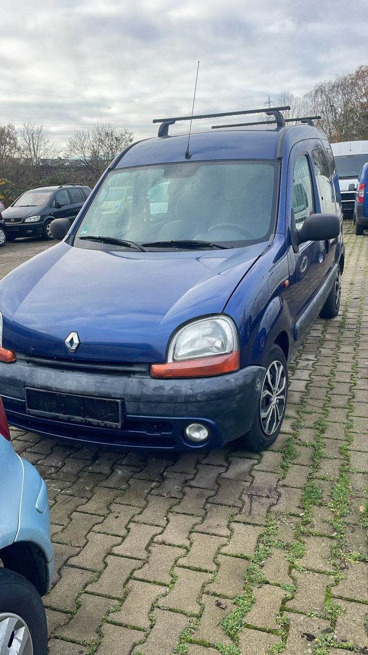 RENAULT KANGOO DIESEL CLIMATISÉE, Voitures, Conakry