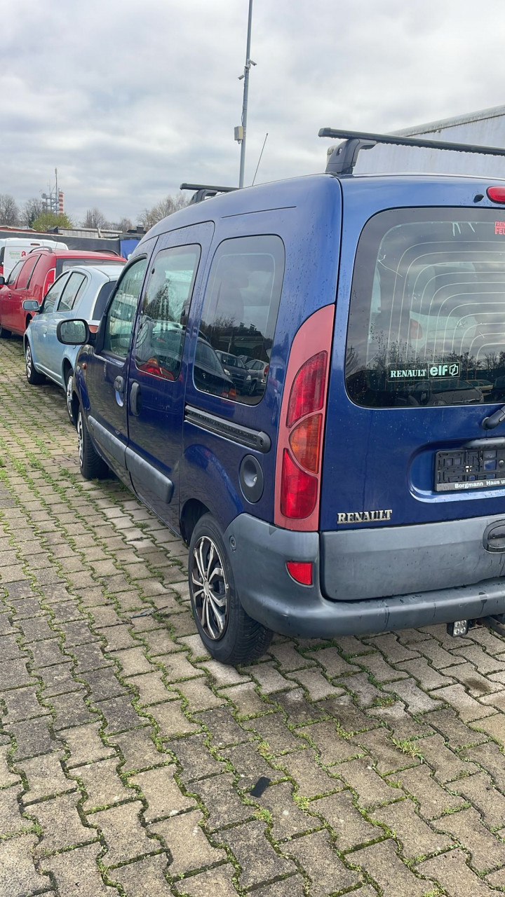 RENAULT KANGOO DIESEL CLIMATISÉE, Voitures, Conakry