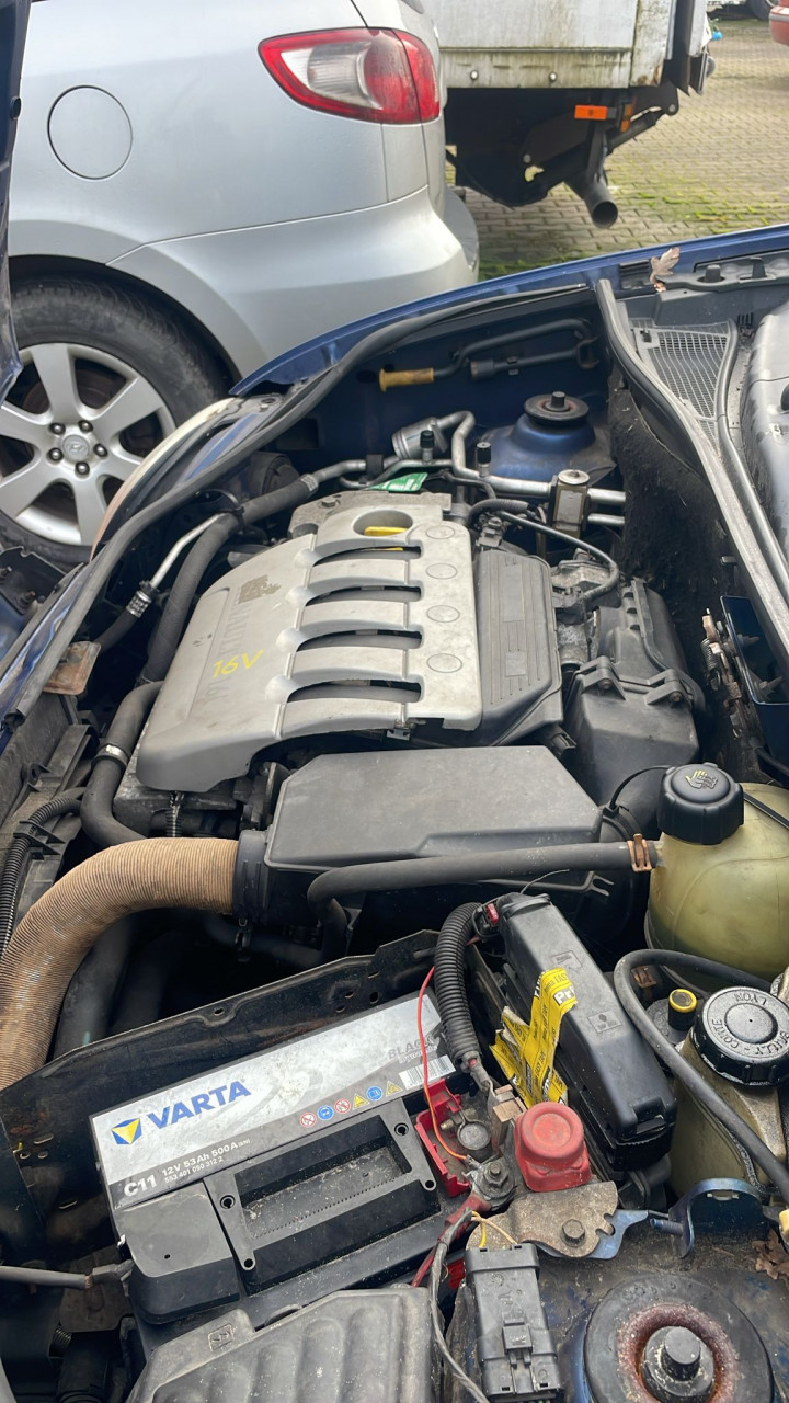 RENAULT KANGOO DIESEL CLIMATISÉE, Voitures, Conakry