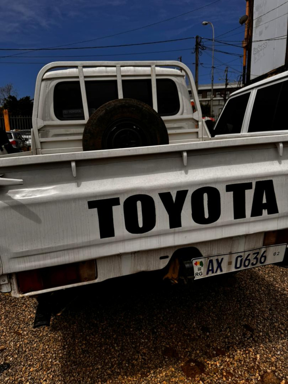 TOYOTA DEUX CABINES, Voitures, Conakry