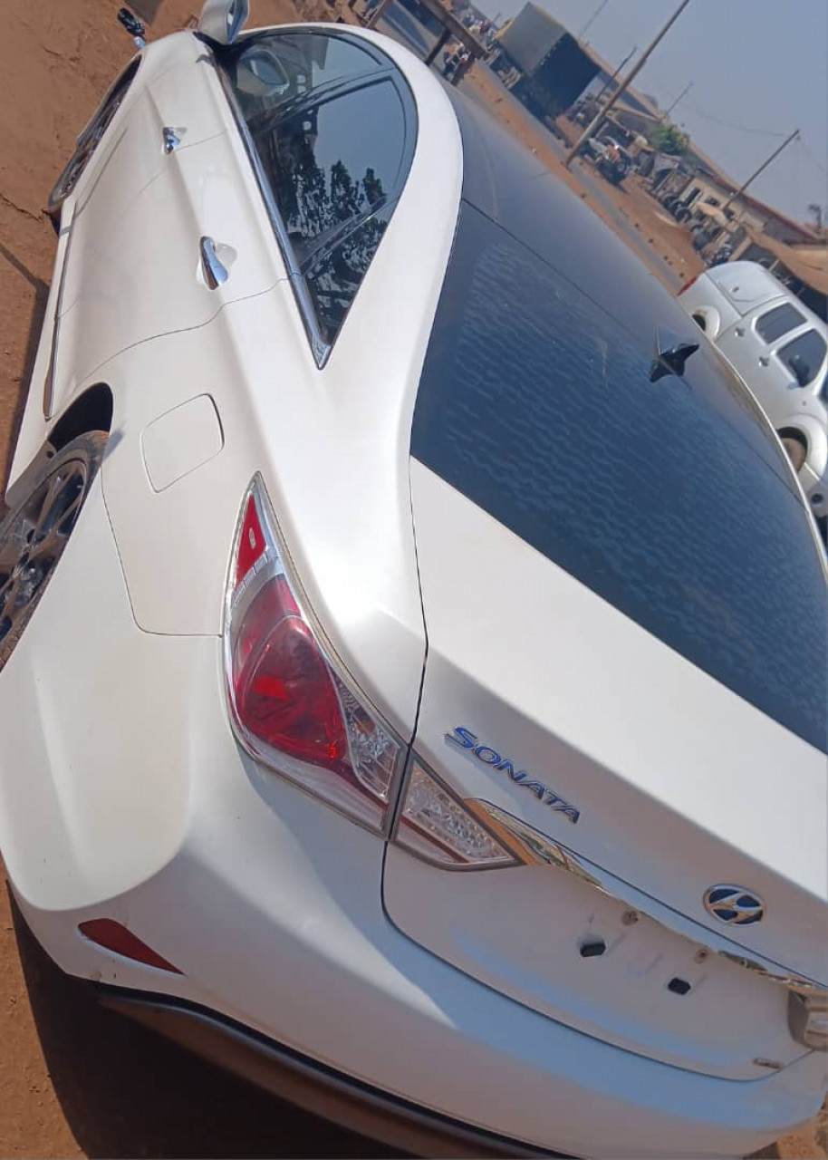 HYUNDAI SONATA, Voitures, Conakry