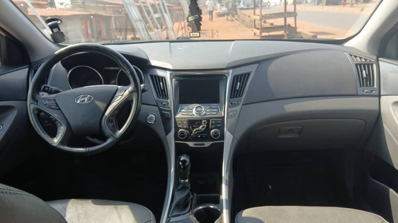 HYUNDAI SONATA, Voitures, Conakry