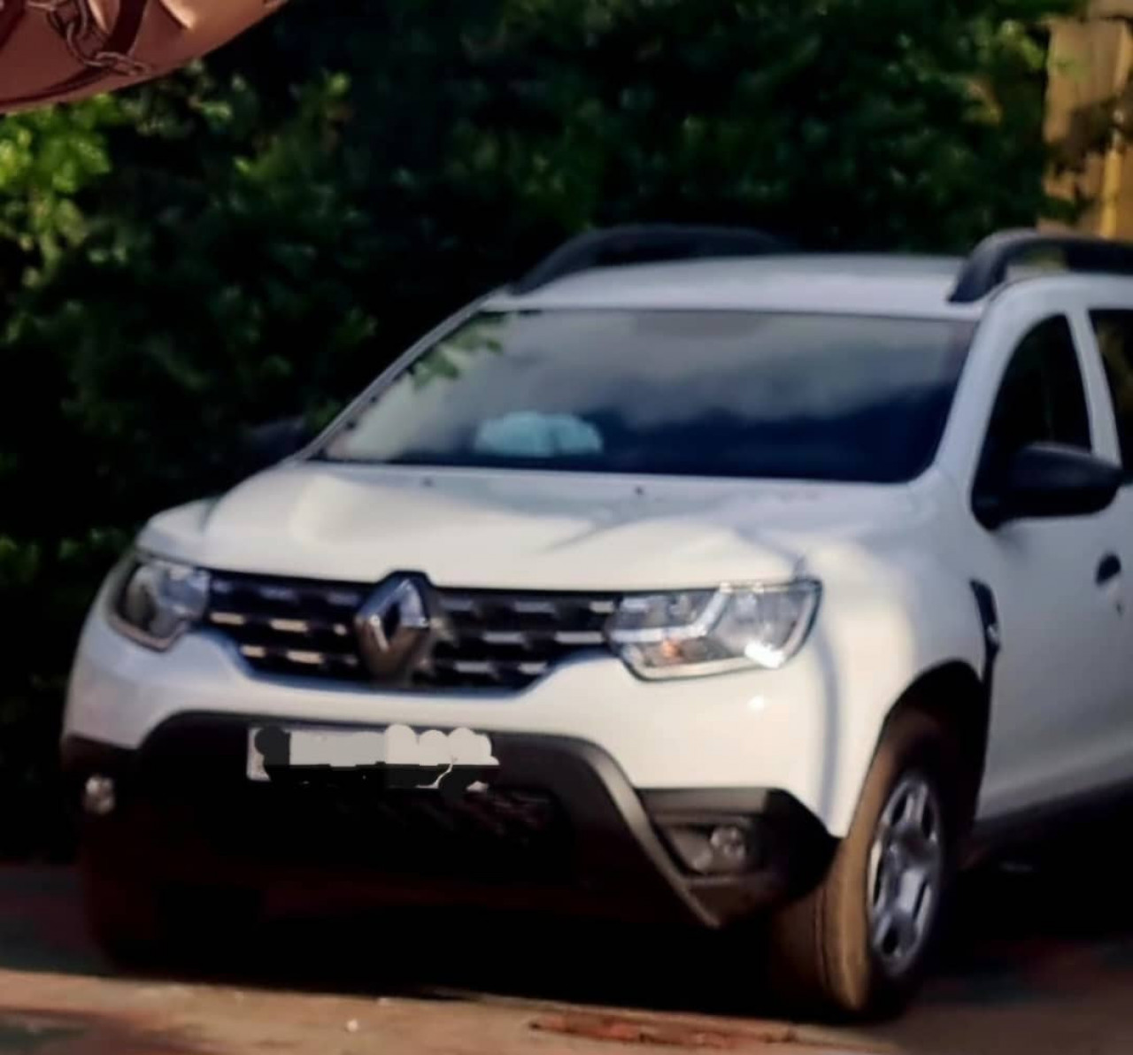 RENAULT DUSTER, Voitures, Conakry