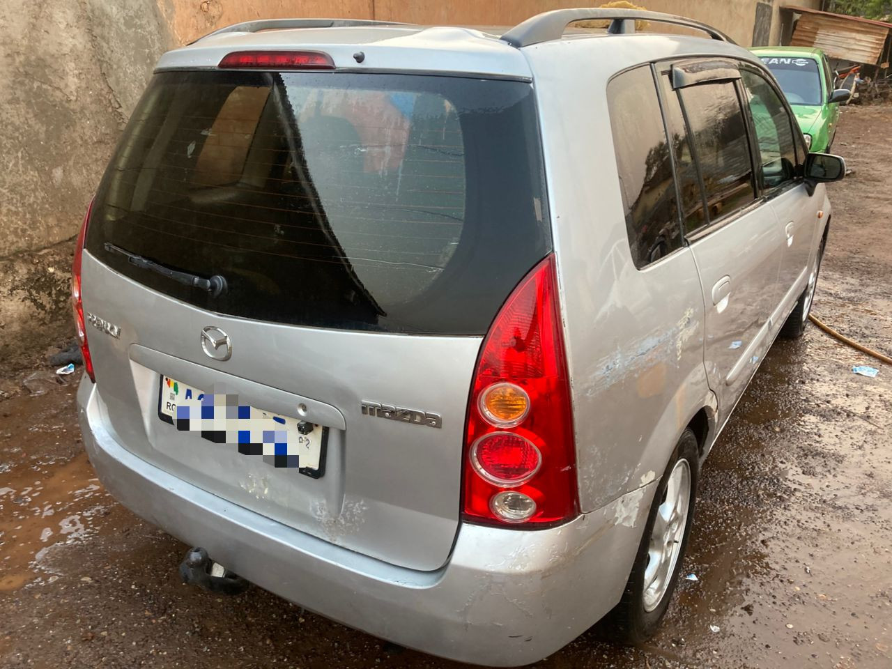 MAZDA PREMACY ESSENCE MANUELLE CLIMATISÉE AVEC CAMÉRA, Voitures, Conakry