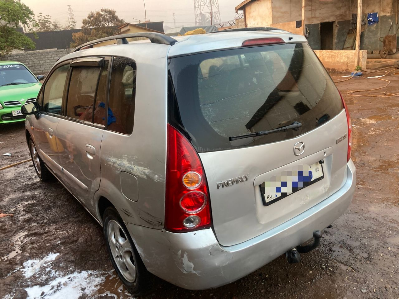 MAZDA PREMACY ESSENCE MANUELLE CLIMATISÉE AVEC CAMÉRA, Voitures, Conakry