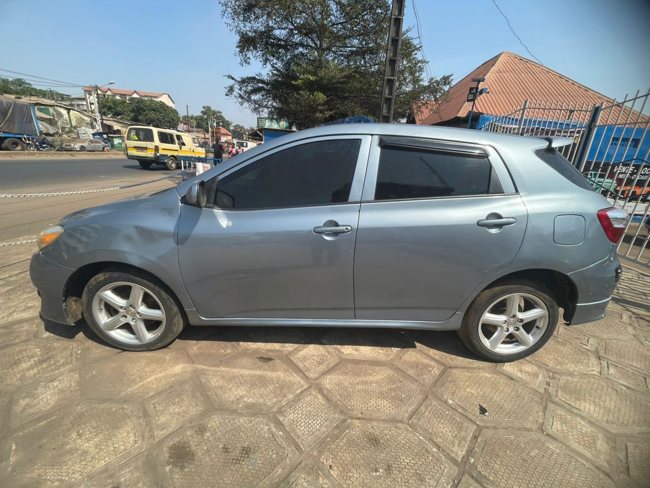 TOYOTA MATRIX, Voitures, Conakry