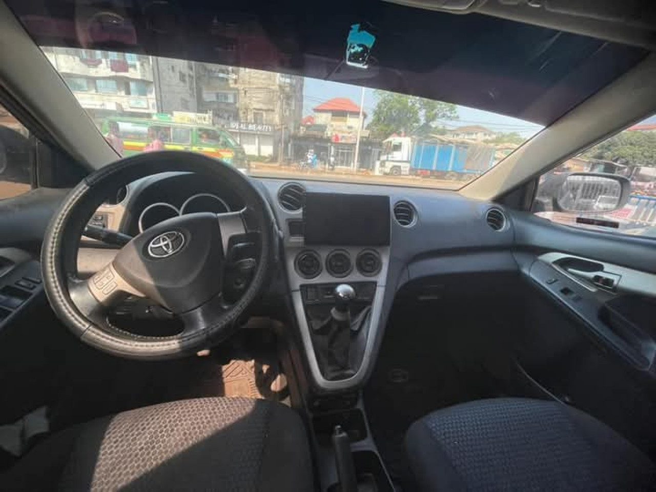 TOYOTA MATRIX, Voitures, Conakry