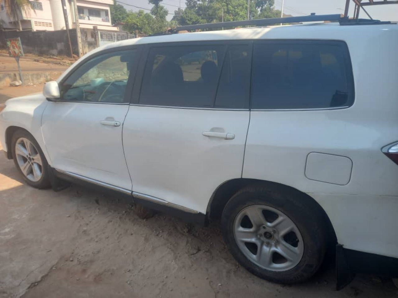 TOYOTA HIGHLANDER, Voitures, Conakry