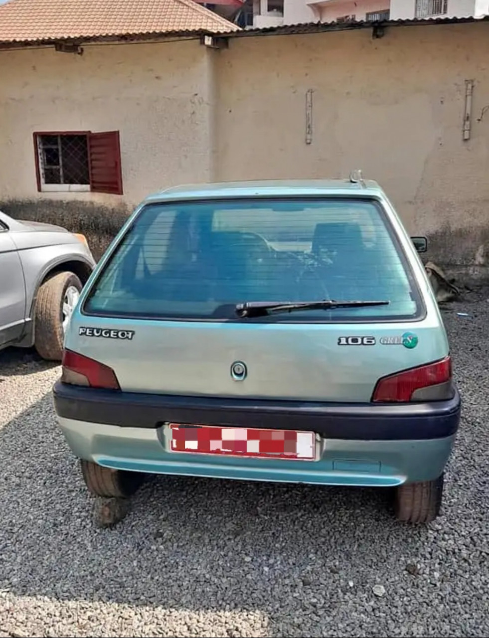 Peugeot 106 ESSENCES, Voitures, Conakry