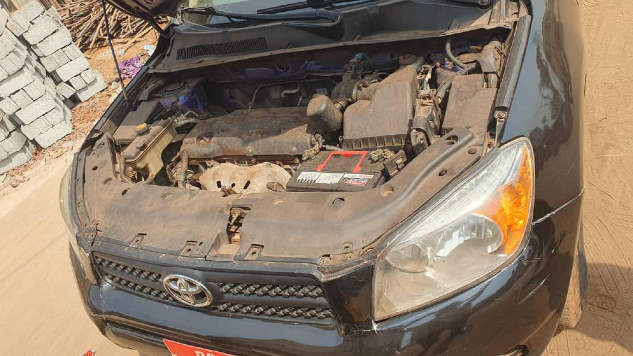 TOYOTA RAV4 AUTOMATIQUE, Voitures, Conakry