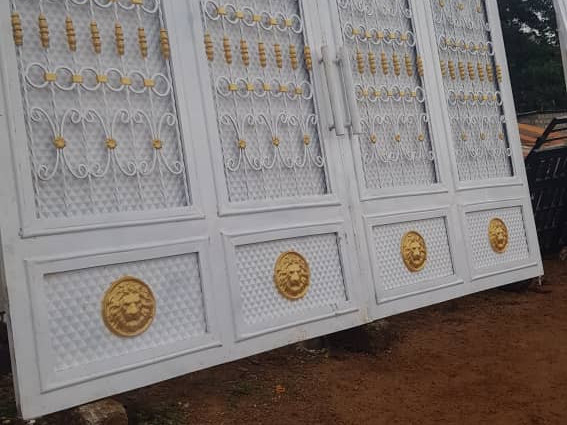 PORTAIL, Portes - Fenêtres, Conakry