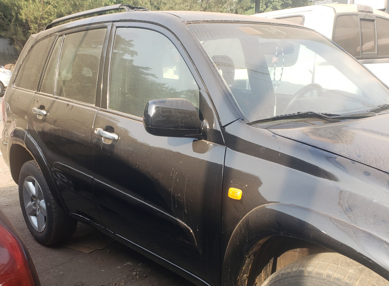 TOYOTA RAV4 DIESEL MANUEL, Voitures, Conakry