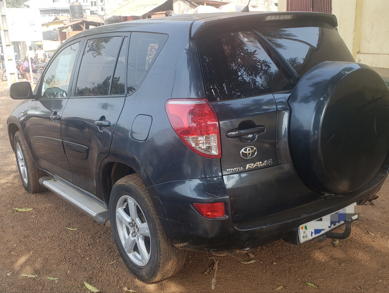 TOYOTA RAV4 DIESEL MANUEL CLIMATISÉE, Voitures, Conakry