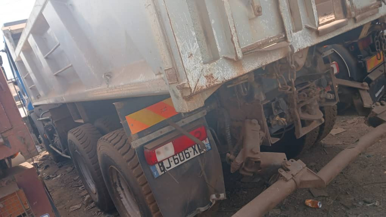 RENAULT, Camions - Autobus, Conakry